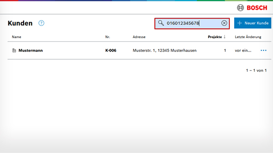Screenshot einer Kundenübersicht in einer Software mit Suchleiste, Daten und BOSCH-Logo.